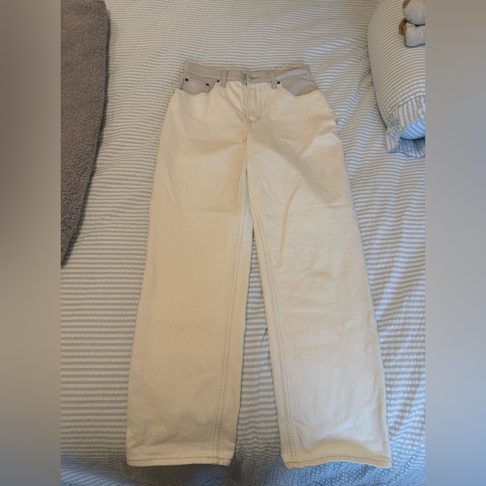 Abercrombie & Fitch the 90s straight ultra high-rise curvy love!
